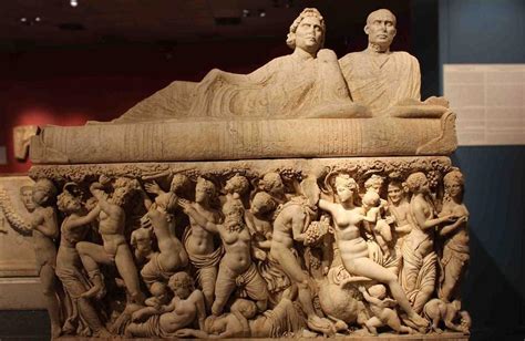 B­i­r­ ­M­e­z­a­r­d­a­n­ ­D­a­h­a­ ­F­a­z­l­a­s­ı­:­ ­T­ü­r­k­i­y­e­’­d­e­k­i­ ­M­ü­z­e­l­e­r­d­e­ ­G­ö­r­ü­l­m­e­s­i­ ­G­e­r­e­k­e­n­ ­L­a­h­i­t­l­e­r­